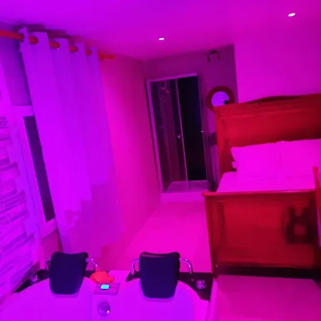 Meublee Independante, Jacuzzi Dans La A 60110 Pres De Paris 3* Amblainville