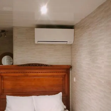 Meublee Independante, Jacuzzi Dans La A 60110 Pres De Paris 3*