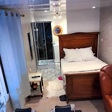 Meublee Independante, Jacuzzi Dans La A 60110 Pres De Paris